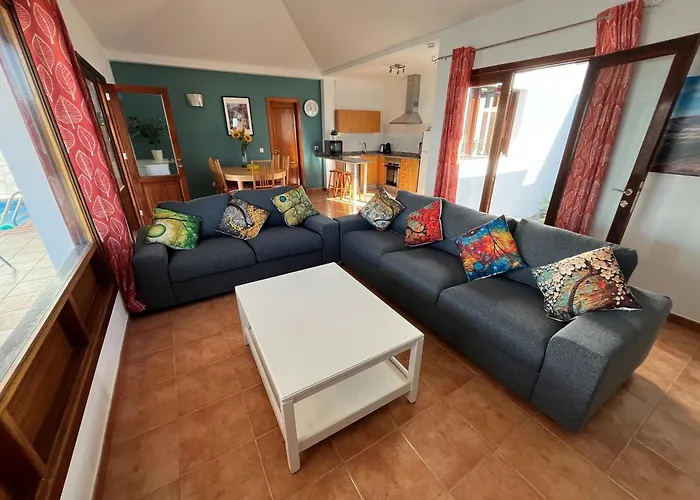 Villa Citrus - Playa Blanca, Private Heated Pool, Air Conditioner