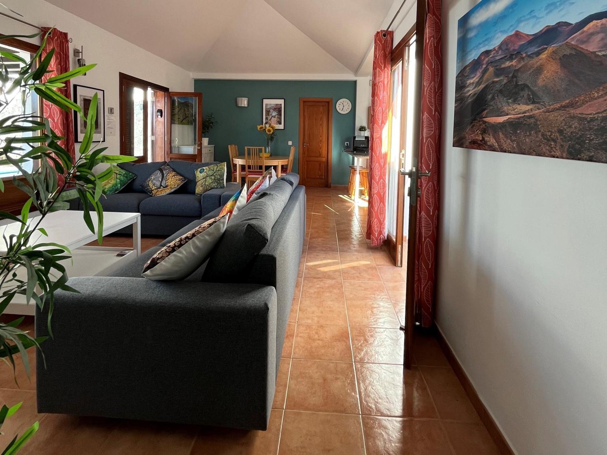 Citrus - Playa Blanca, Private Heated Pool, Air Conditioner